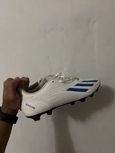 Chuteira Adidas
