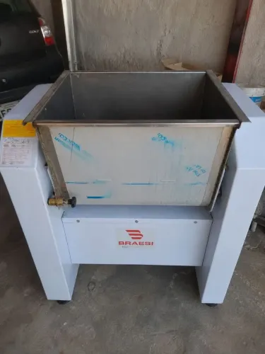 Masseira Basculhante Braesi 25kg Semi Nova 2.900