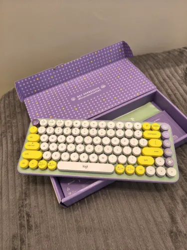 Teclado Logitech Pop Keys