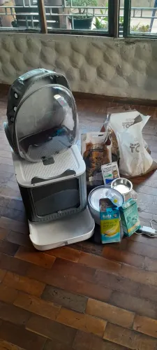 Caixa higiênica, mochila de transporte para gatos com pouco uso