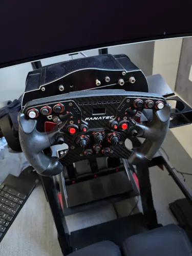 FANATEC WHEEL BASE + VOLANTE FÓRMULA V2.5 + VOLANTE CSL CLUBSPORT