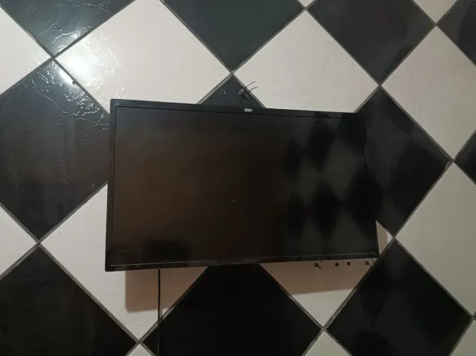 Tv AOC