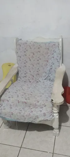 Vendo puf e poltrona para reformar