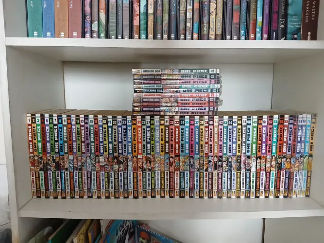 Coleção de mangás One Piece 1 ao 56 + 14 volumes.