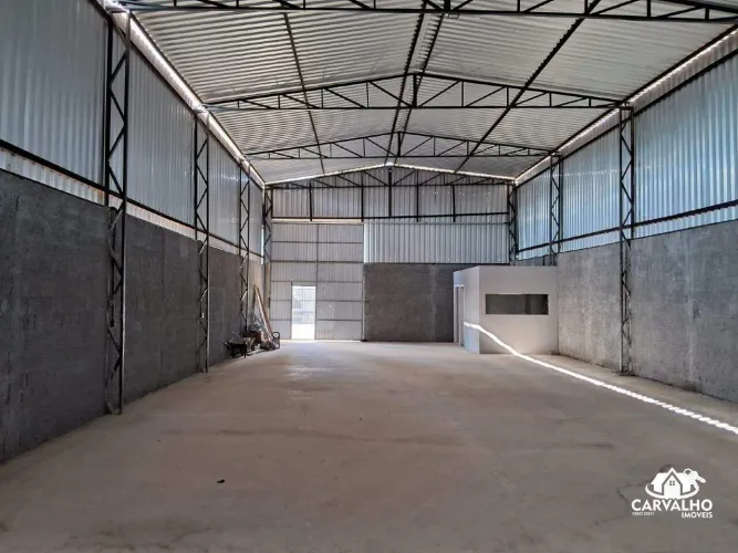Galpão comercial novo com 276 m² e pé direito alto em terreno de 375 m²