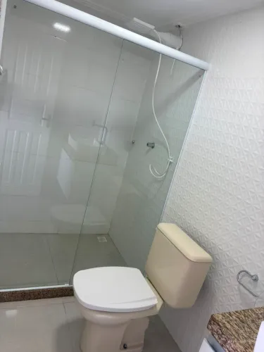 Alugo ap no quarto anda 