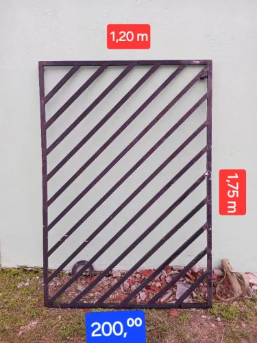 Grade de metalon bom estado de conservação