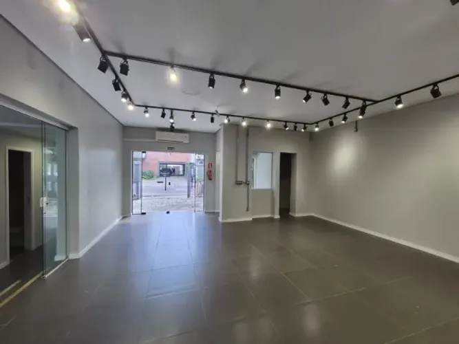 Predio comercial para locação Reformado R$ 4.500 , localizado na Vasco da Gama, Rio Branco
