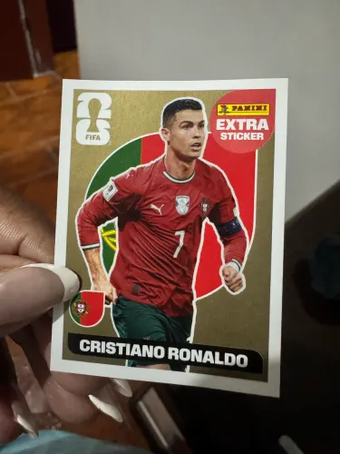 Figurinha legend CR7 ouro 
