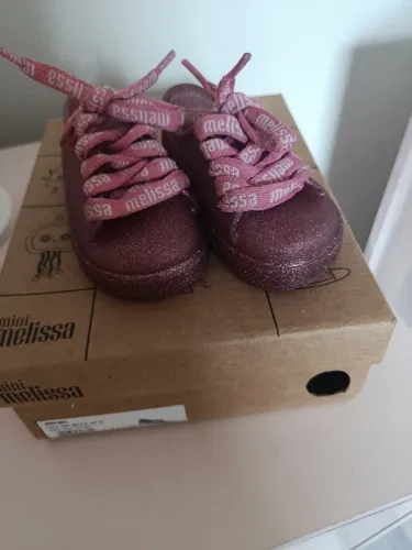 Tênis mini melissa tamanho 17/18