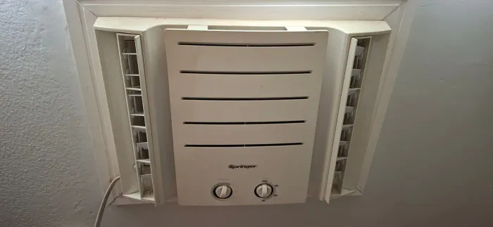 Ar-condicionado Springer 10000Btus 110v