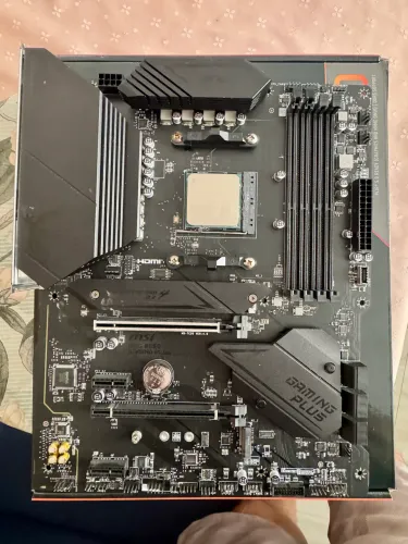 Kit Ryzen 5800x3D + Placa mãe MSI B550 MPG Gaming plus