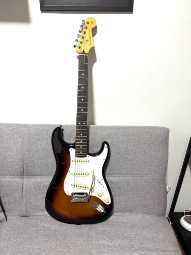 Guitarra Fender Player II Stratocaster Sunburst