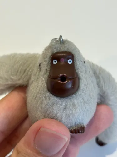 Chaveiro macaco Kipling cinza claro original