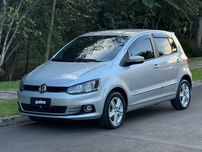 Volkswagen Fox 1.6 MSI Highline 16V Flex 4P Manual. 2016