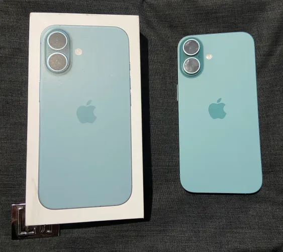 iPhone 16