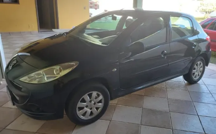 Peugeot 207 XR Sport 1.4 Flex 8V 5P 2011