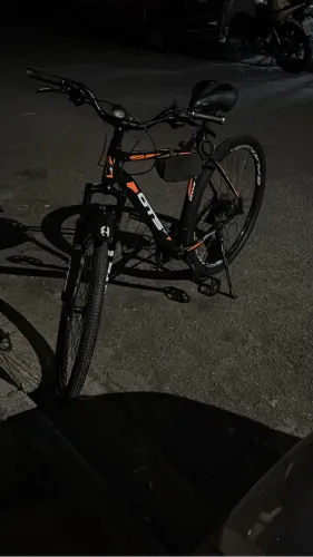 Bicicleta aro 29, quadro 21  leia o anúncio por favor!.