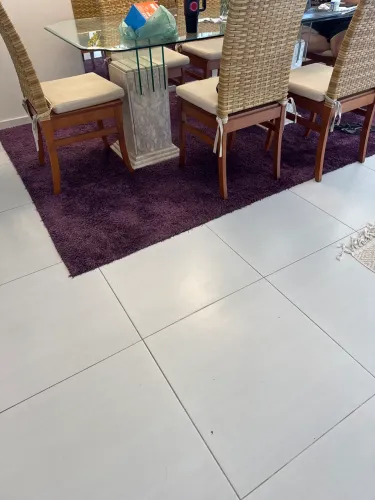 Tapete Roxo sala