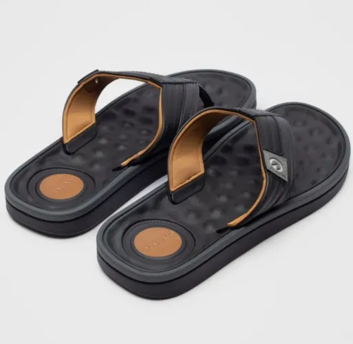 Chinelo Cartago tam. 42 (preto/marrom)