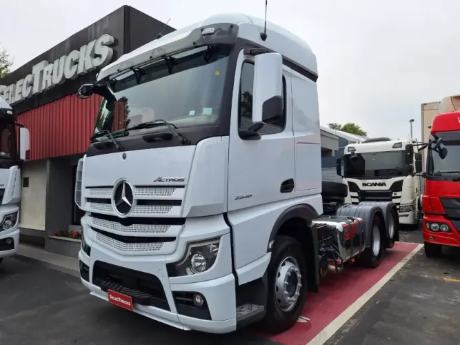 Mercedes Benz Actros 2548 6x2 23/24 Selectrucks