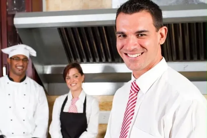 Contrata-se Gerente Comercial