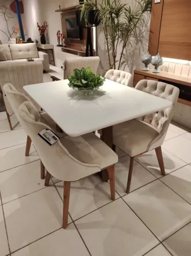 Mesa de Jantar com 4 Cadeiras