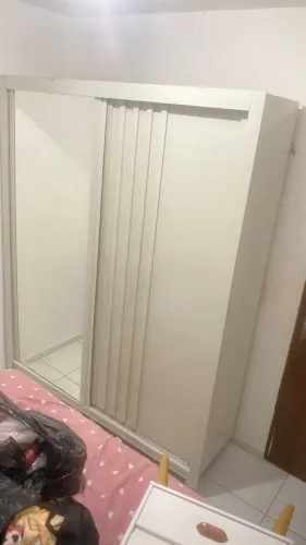 VENDO GUARDA-ROUPA