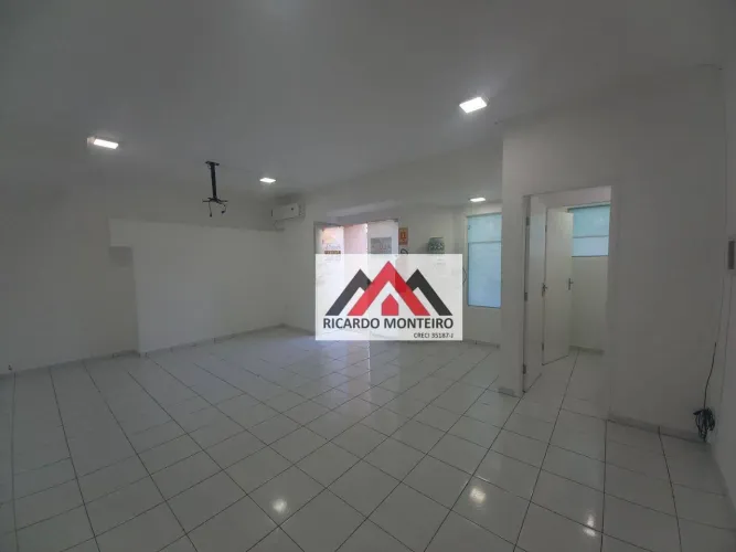 Ponto para alugar, 36 m² por R$ 1.700/mês - Centro - Pindamonhangaba/SP