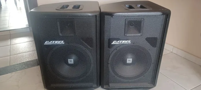 Caixas de som 250W (par)