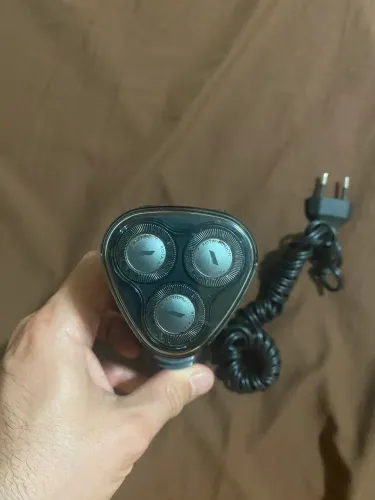 Aparelho de barbear Philips Bivolt