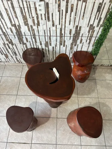 Kit mesa com 4 cadeiras madeira massaranduba