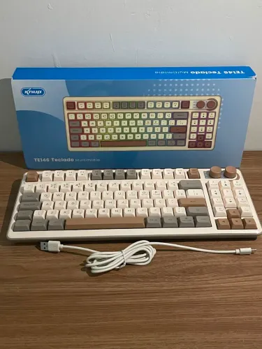 Teclado Retrô RGB Gamer USB -- Novo na Caixa