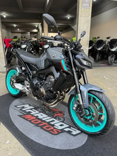 YAMAHA MT-09 2024 IMPECÁVEL - NA MARINGÁ MOTOS