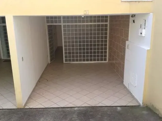 Casa geminada de 01 quarto no Estoril