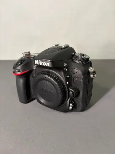 Nikon D7100 em perfeito estado