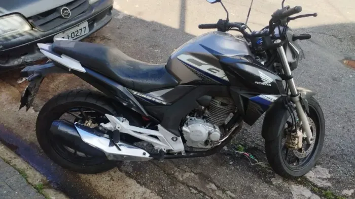 HONDA/ CB TWISTER 250F CBS