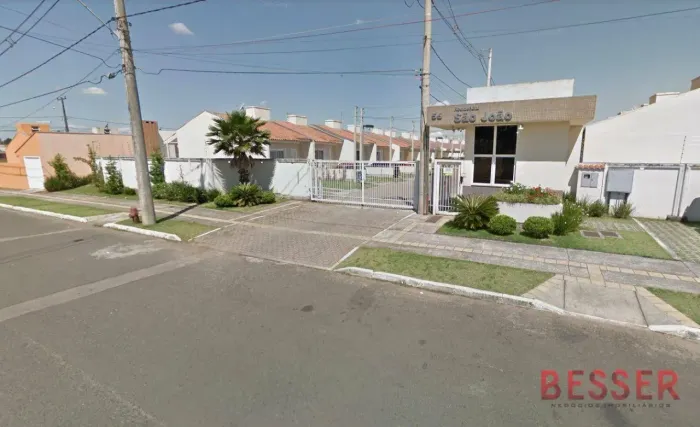 Casa com 2 dormitórios à venda, 62 m² por R$ 390.000,00 - São João - Canoas/RS