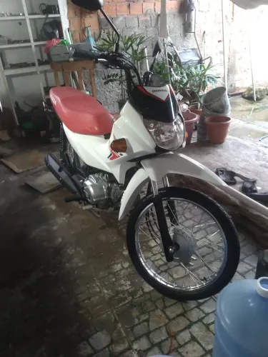 Pop 110i ES 2025 baixo km