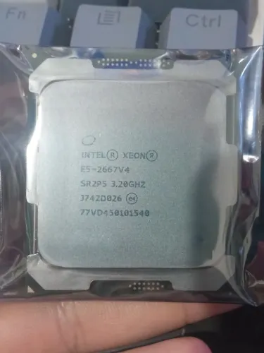 Processador X99 Intel Xeon 2667 V4