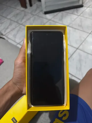 POCO X7 /256 GB 8+4 RAM