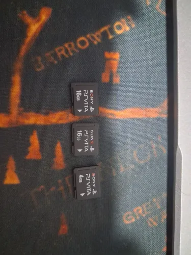 Cartão de memória proprietário PS vita