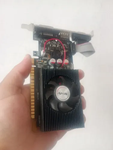 Placa de Vídeo NVIDIA GeForce GT 730 4GB DDR3