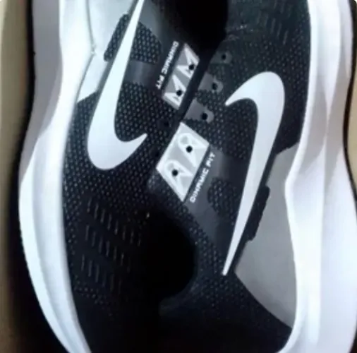 Tênis academy Nike