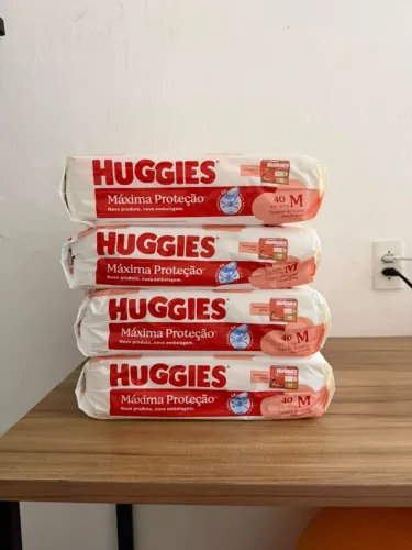 Fraldas Huggies M - (40 fraldas)