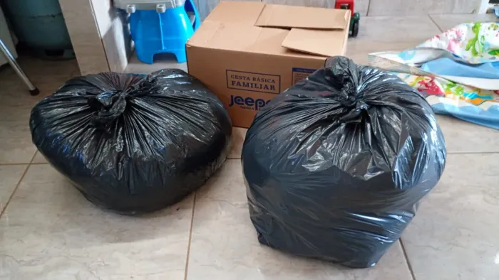 Roupas para bazar