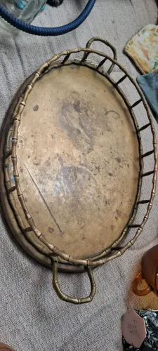 Bandeja antiga em bronze