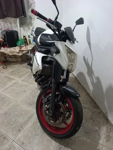 Vendo Kawasaki er6n 