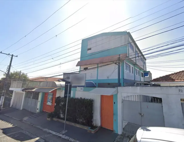 Prédio comercial na Rua Professor Luís Pardini, 91 130 m²