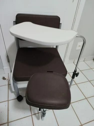 Cadeira de Manicure cirandinha.
